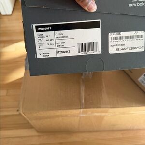 New Balance 2002R
